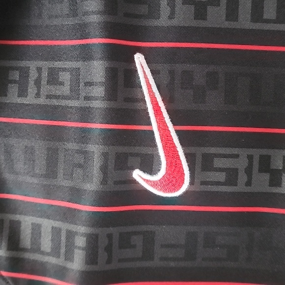 🔥Liverpool F.C. Nike Jersey -- LeBron Theme!! XL ! 🔥 - Picture 6 of 7